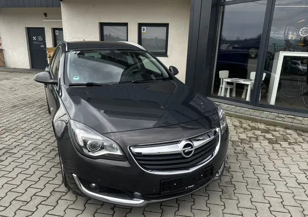 małopolskie Opel Insignia cena 42900 przebieg: 176000, rok produkcji 2016 z Łomianki